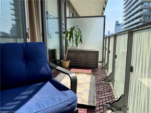 2206-42 Charles Street E, Toronto, ON -  With Exterior