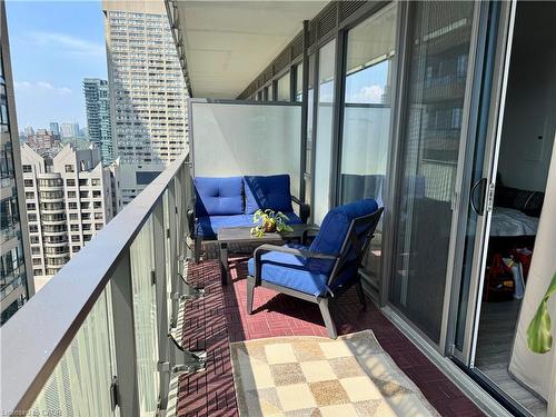 2206-42 Charles Street E, Toronto, ON - Outdoor With Balcony With Exterior