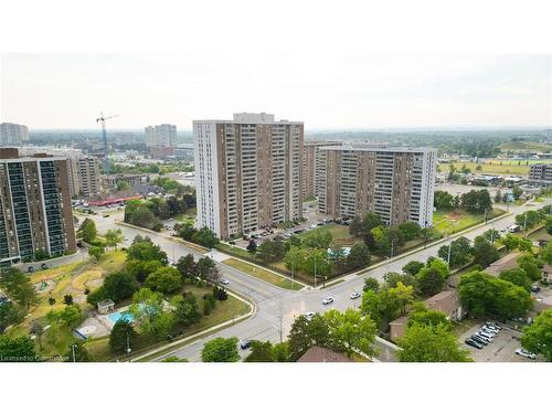 304-18 Knightsbridge Road, Peel, ON - Outdoor With View