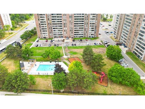 304-18 Knightsbridge Road, Peel, ON - Outdoor