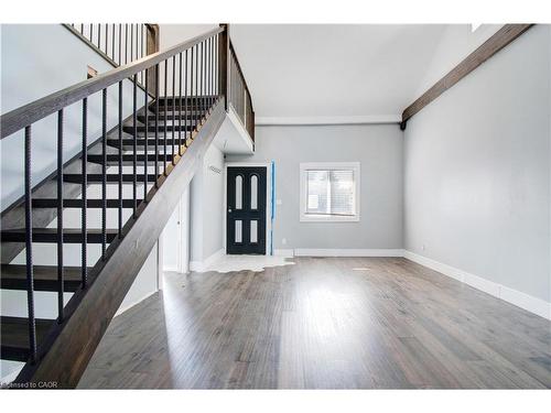 85 East 37Th Street, Hamilton, ON - Indoor Photo Showing Other Room