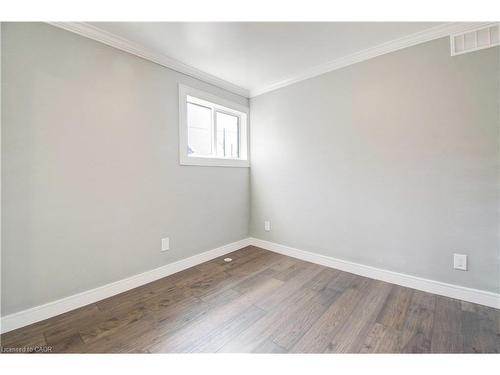 85 East 37Th Street, Hamilton, ON - Indoor Photo Showing Other Room
