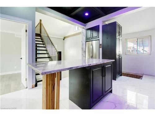 85 East 37Th Street, Hamilton, ON - Indoor Photo Showing Kitchen