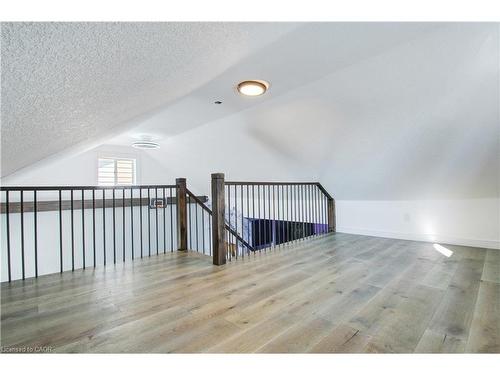 85 East 37Th Street, Hamilton, ON - Indoor Photo Showing Other Room