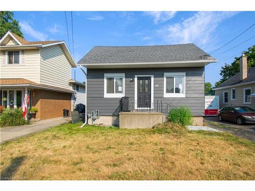 85 East 37Th Street, Hamilton, ON - Outdoor With Facade