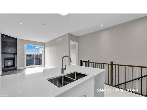 924 Garden Court Crescent, Woodstock, ON - Indoor Photo Showing Kitchen With Double Sink