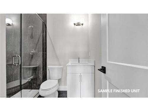 924 Garden Court Crescent, Woodstock, ON - Indoor Photo Showing Bathroom