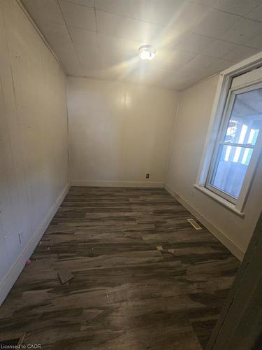 48 Sovereen Street, Delhi, ON - Indoor Photo Showing Other Room