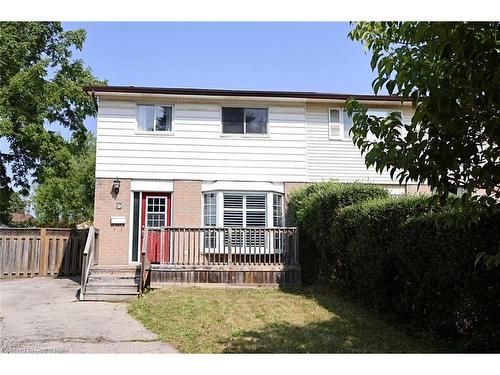 9 Duncairn Court  Hamilton, ON L9C 6G2