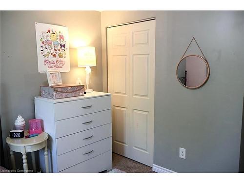 9 Duncairn Court, Hamilton, ON - Indoor