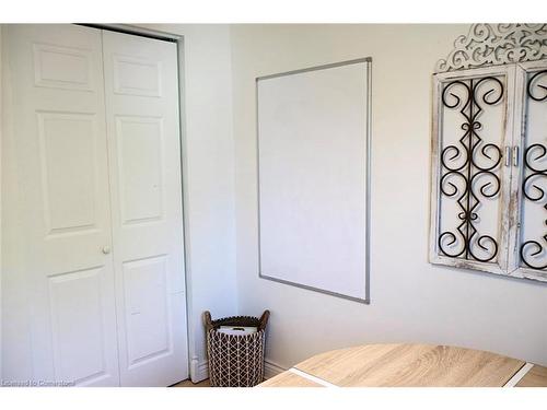 9 Duncairn Court, Hamilton, ON - Indoor