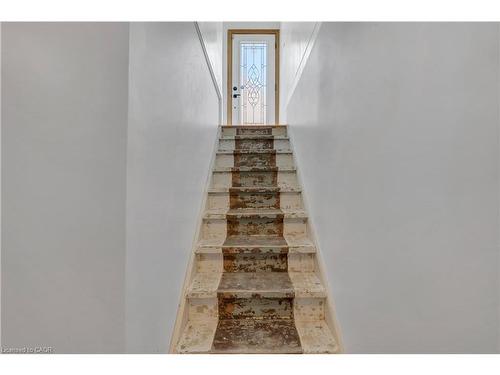 446 East 36Th Street, Hamilton, ON - Indoor Photo Showing Other Room