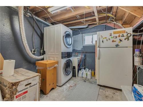446 East 36Th Street, Hamilton, ON - Indoor Photo Showing Laundry Room