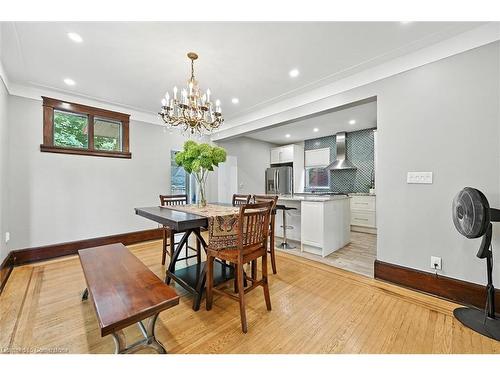 77 Proctor Boulevard, Hamilton, ON - Indoor Photo Showing Dining Room