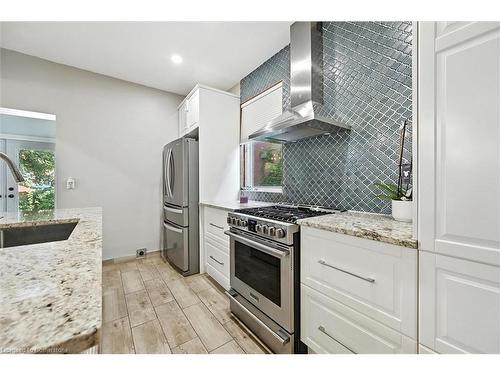 77 Proctor Boulevard, Hamilton, ON - Indoor Photo Showing Kitchen With Upgraded Kitchen