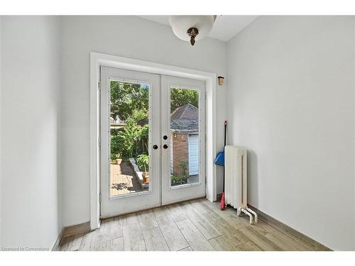 77 Proctor Boulevard, Hamilton, ON - Indoor Photo Showing Other Room