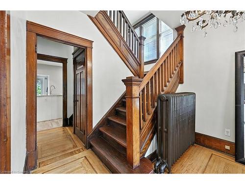 77 Proctor Boulevard, Hamilton, ON - Indoor Photo Showing Other Room