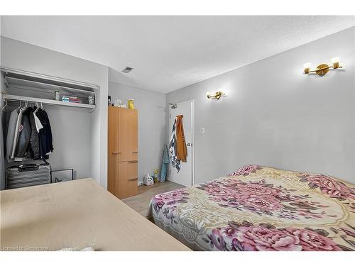43 Dupont Street E, Waterloo, ON - Indoor Photo Showing Bedroom