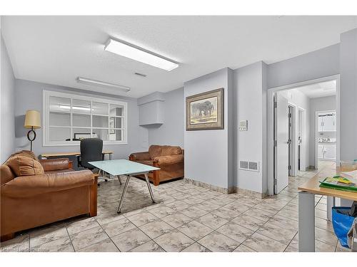 43 Dupont Street E, Waterloo, ON - Indoor