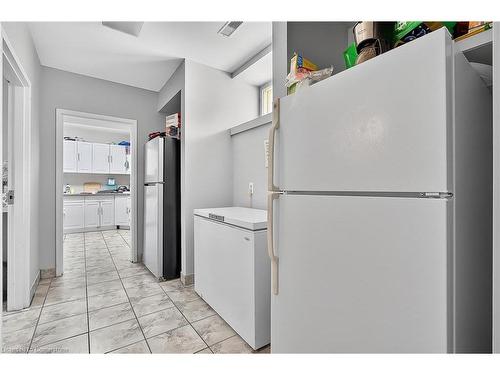 43 Dupont Street E, Waterloo, ON - Indoor Photo Showing Laundry Room