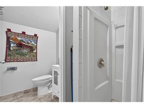 43 Dupont Street E, Waterloo, ON - Indoor Photo Showing Bathroom
