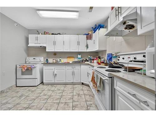 43 Dupont Street E, Waterloo, ON - Indoor Photo Showing Kitchen