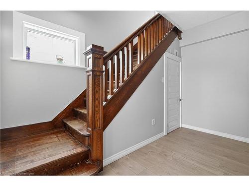 43 Dupont Street E, Waterloo, ON - Indoor Photo Showing Other Room