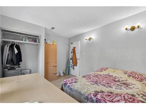 43 Dupont Street E, Waterloo, ON - Indoor Photo Showing Bedroom