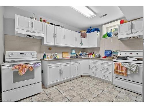 43 Dupont Street E, Waterloo, ON - Indoor Photo Showing Kitchen
