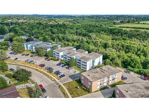 307-91 Conroy Crescent  Guelph, ON N1G 2V5