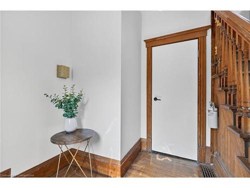84 Ray Street S, Hamilton, ON - Indoor Photo Showing Other Room