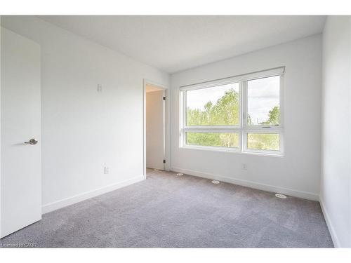 73-1121 Cooke Boulevard, Burlington, ON - Indoor Photo Showing Other Room