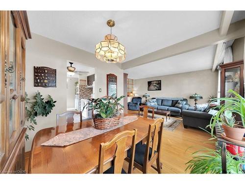12 Glen Valley Drive, Hamilton, ON - Indoor Photo Showing Dining Room