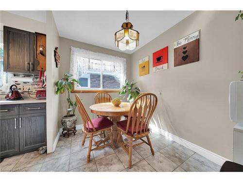 12 Glen Valley Drive, Hamilton, ON - Indoor Photo Showing Dining Room