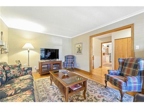 298 Glen Afton Drive, Burlington, ON - Indoor Photo Showing Living Room