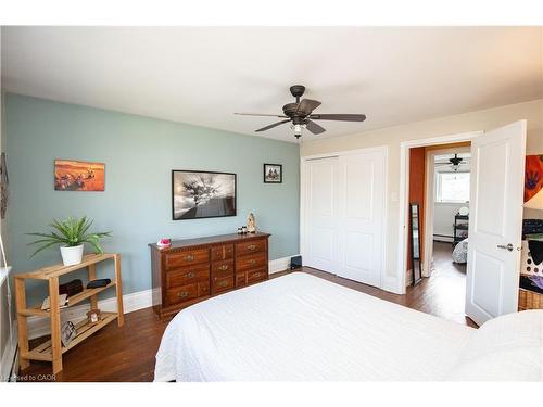 60 Ivy Lea Place, Hamilton, ON - Indoor Photo Showing Bedroom