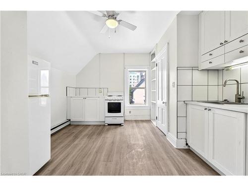 Upper-15 Warnock Street, Cambridge, ON - Indoor