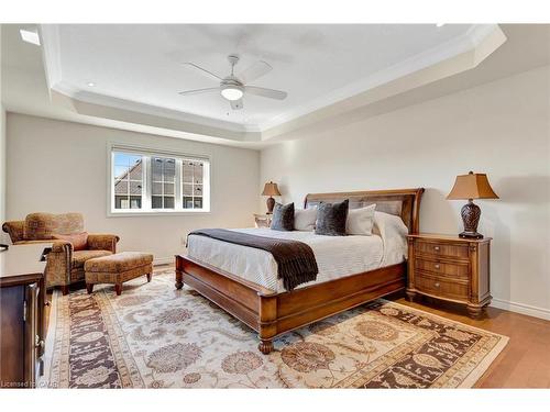 53-435 Winchester Drive, Waterloo, ON - Indoor Photo Showing Bedroom