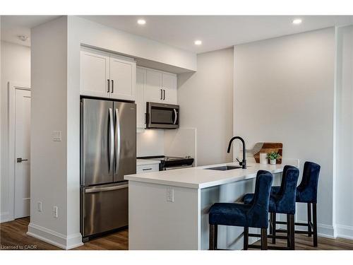 45-292 Vine Street, St. Catharines, ON - Indoor Photo Showing Kitchen