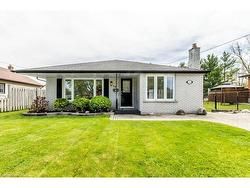 30 Terrace Avenue  Welland, ON L3C 2C4