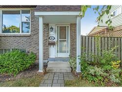 88 Rand Street  Stoney Creek, ON L8J 1A8