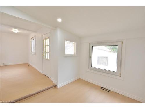 238 Lowther Street N, Cambridge, ON - Indoor Photo Showing Other Room