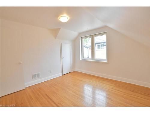 238 Lowther Street N, Cambridge, ON - Indoor Photo Showing Other Room