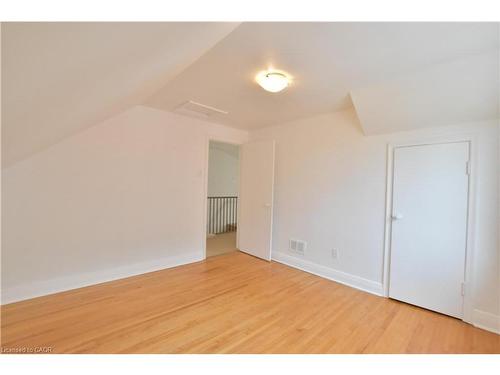 238 Lowther Street N, Cambridge, ON - Indoor Photo Showing Other Room