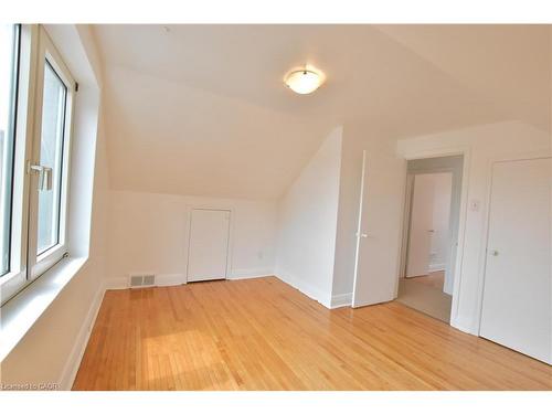 238 Lowther Street N, Cambridge, ON - Indoor Photo Showing Other Room