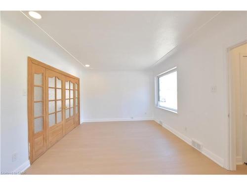 238 Lowther Street N, Cambridge, ON - Indoor Photo Showing Other Room