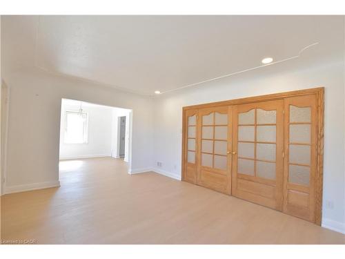 238 Lowther Street N, Cambridge, ON - Indoor Photo Showing Other Room