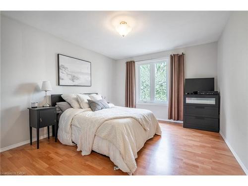 152 Concession 7 Road E, Millgrove, ON - Indoor Photo Showing Bedroom