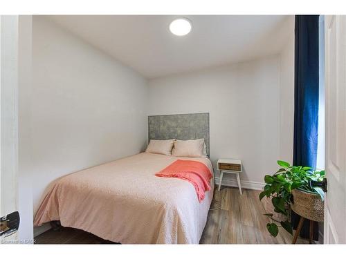 150 Finkle Street, Woodstock, ON - Indoor Photo Showing Bedroom