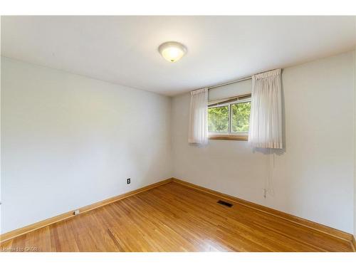 347 Hixon Road, Hamilton, ON - Indoor Photo Showing Other Room